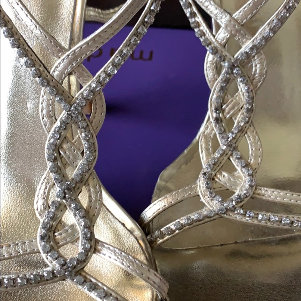 Heels - Picture 2 of 5